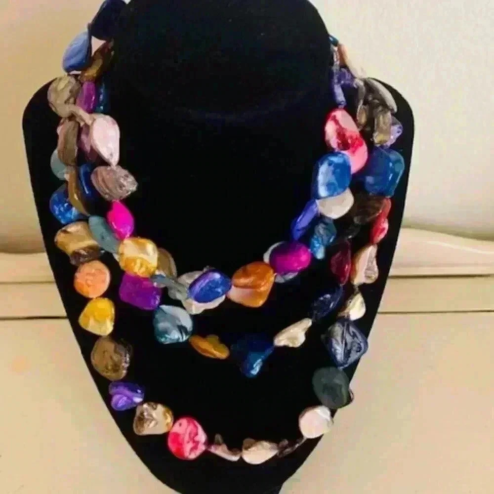 Vintage  multicolor shell long necklace